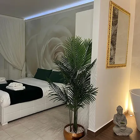 Euthalia Nyaraló Torre Archirafi