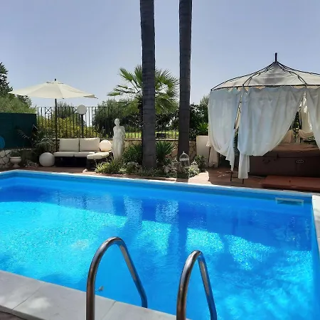 Holiday home Casa Euthalia Con Piscina E Jacuzzi Tra Etna-taormina